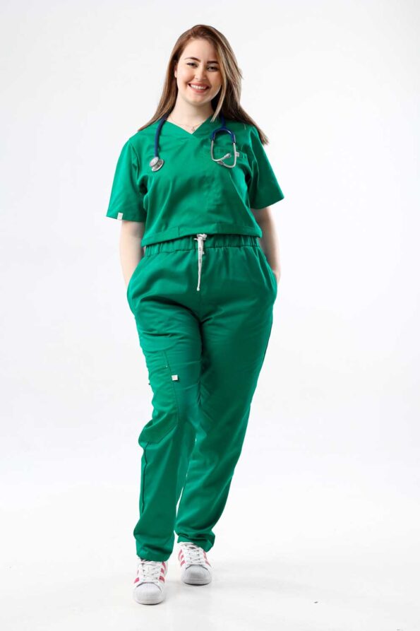 pyjama-collection-premium-2.0-vert-medical-portrait
